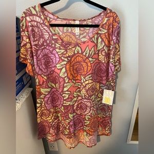 Brand New Classic T by LulaRoe